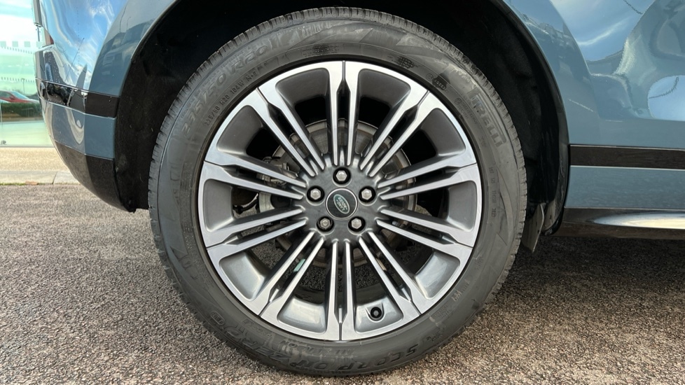 Used Land Rover Range Rover Evoque 2023 for sale - 76874917: Photo 31