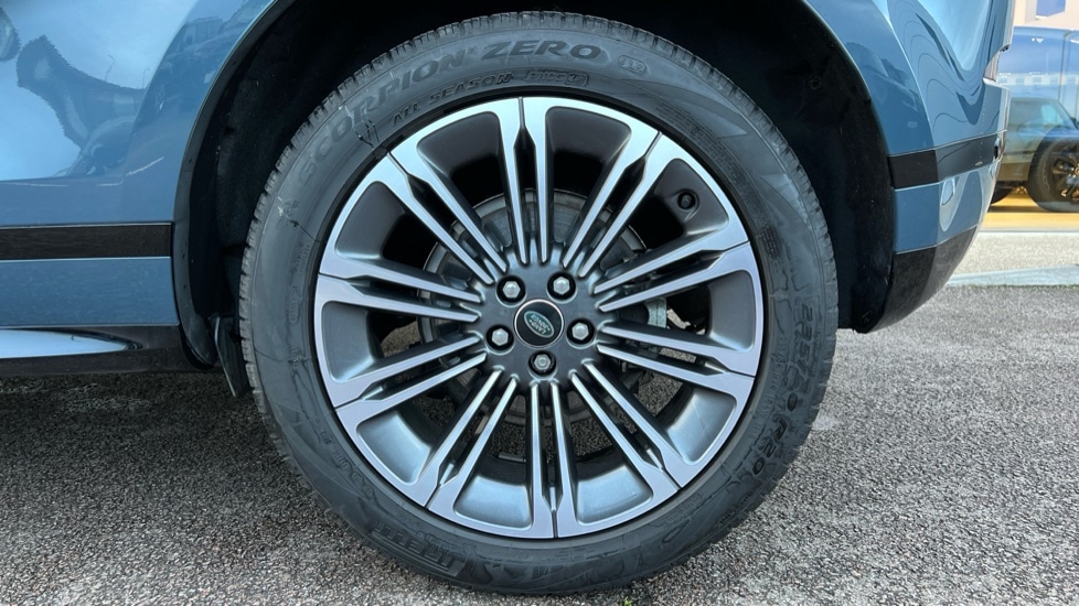 Used Land Rover Range Rover Evoque 2023 for sale - 76874917: Photo 33