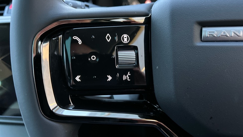 Used Land Rover Range Rover Evoque 2023 for sale - 76874917: Photo 37