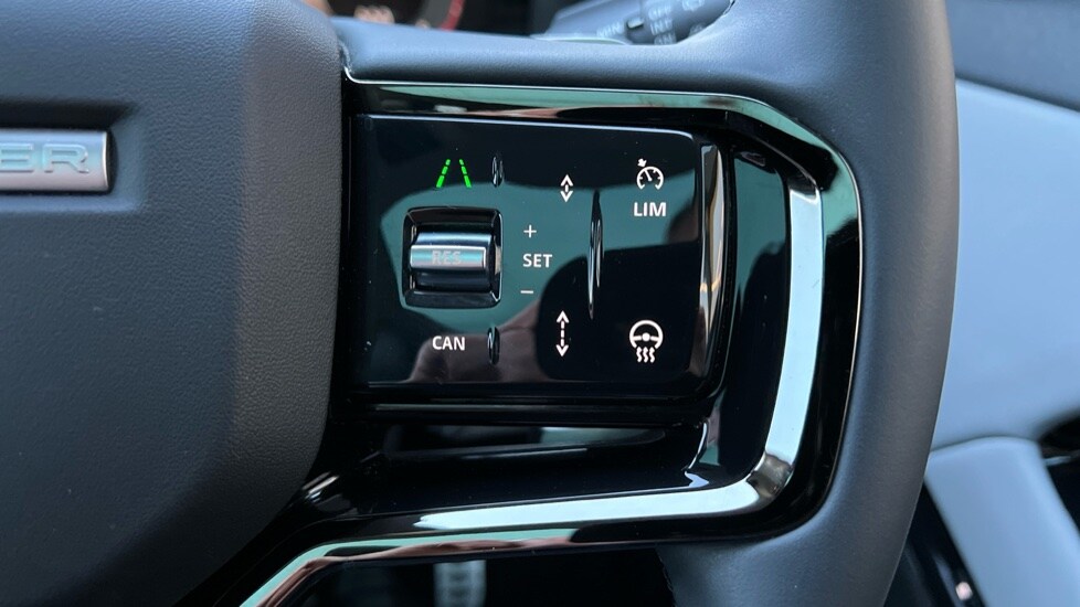 Used Land Rover Range Rover Evoque 2023 for sale - 76874917: Photo 38