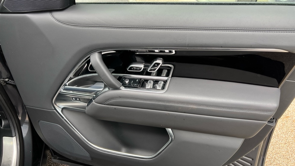 Used Land Rover Range Rover 2024 for sale - 75738484: Photo 23