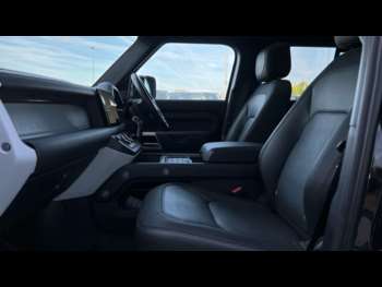 Used Land Rover Defender 2022 for sale - 74747734: Photo