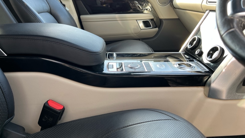 Used Land Rover Range Rover 2021 for sale - 76869732: Photo 22
