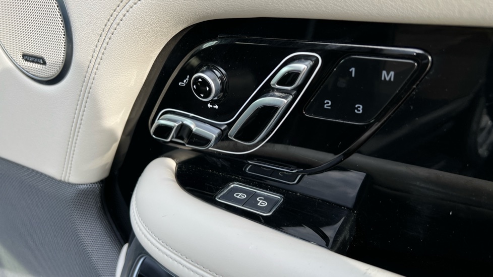 Used Land Rover Range Rover 2021 for sale - 76869732: Photo 34