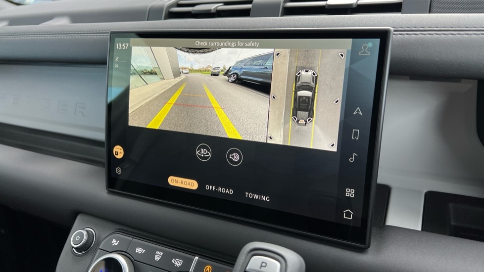 Used Land Rover Defender 2025 for sale - 76410614: Photo 12