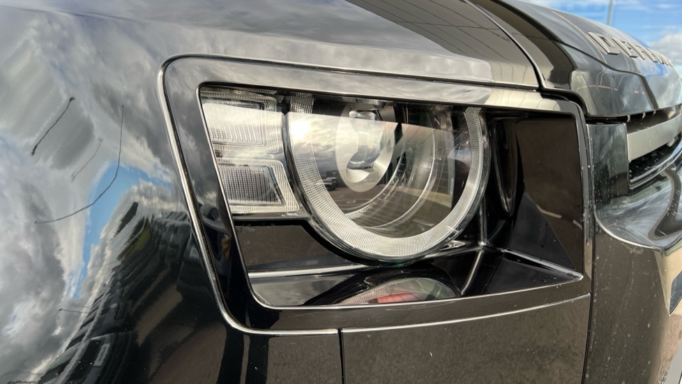 Used Land Rover Defender 2025 for sale - 76410614: Photo 17