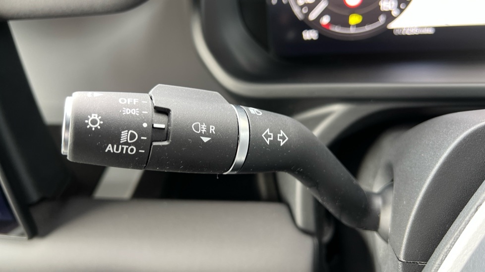 Used Land Rover Defender 2025 for sale - 76410614: Photo 39