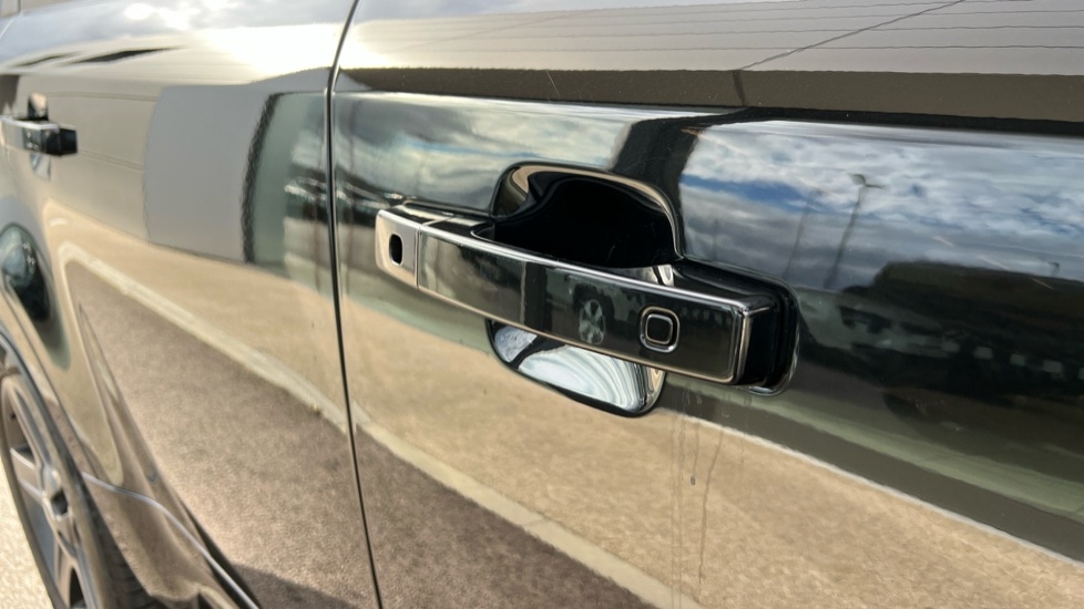 Used Land Rover Defender 2025 for sale - 76410614: Photo 48