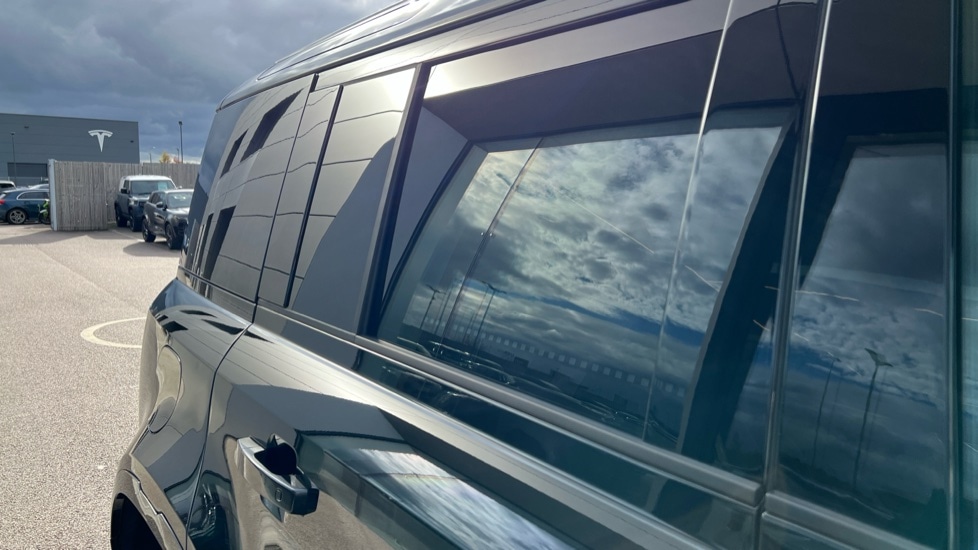 Used Land Rover Defender 2025 for sale - 76410614: Photo 49