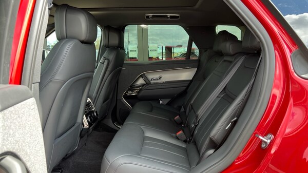 Used Land Rover Range Rover Sport 2024 for sale - 75660395: Photo 4