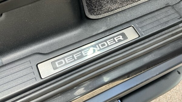 Used Land Rover Defender 2025 for sale - 76086705: Photo 24