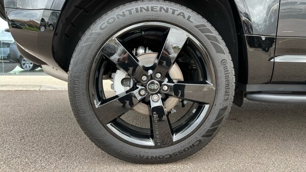 Used Land Rover Defender 2025 for sale - 76086705: Photo 31