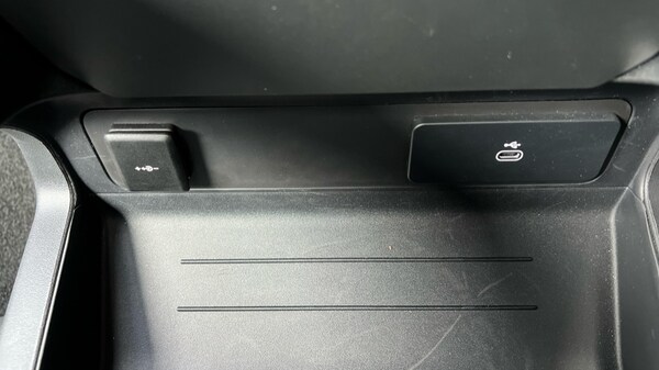 Used Land Rover Defender 2025 for sale - 76086705: Photo 45