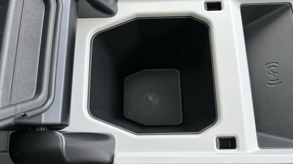 Used Land Rover Defender 2025 for sale - 76086705: Photo 48