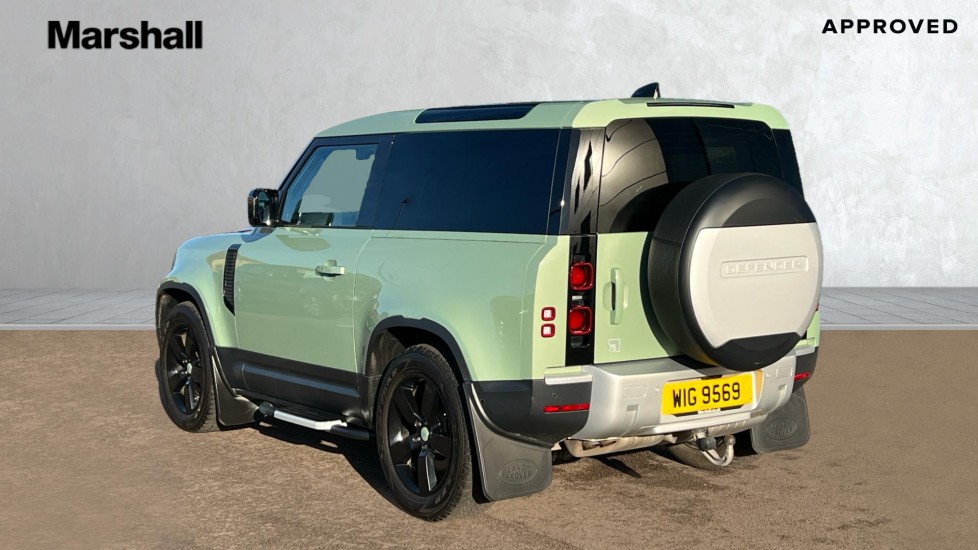 Used Land Rover Defender 2023 for sale - 76873817: Photo 2