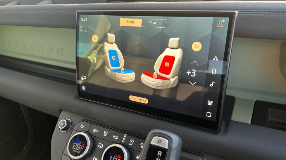 Used Land Rover Defender 2023 for sale - 76873817: Photo 45