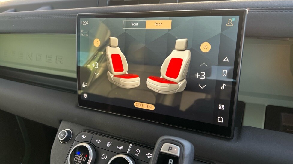 Used Land Rover Defender 2023 for sale - 76873817: Photo 46