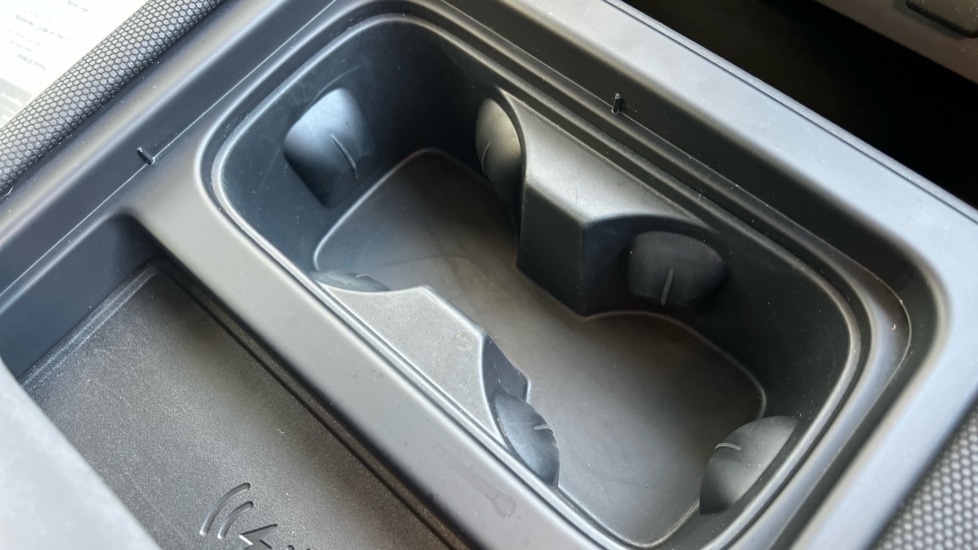 Used Land Rover Defender 2023 for sale - 76873817: Photo 50