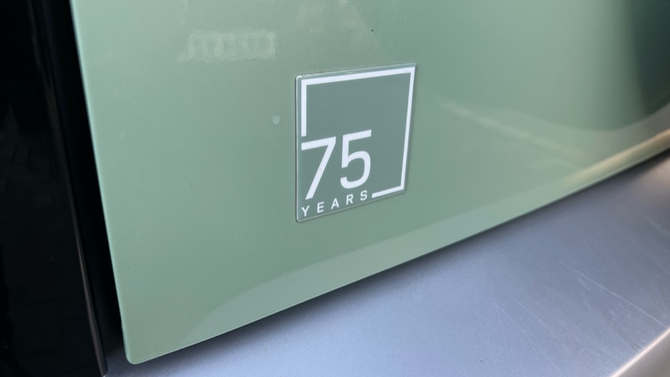 Used Land Rover Defender 2023 for sale - 76873817: Photo 60