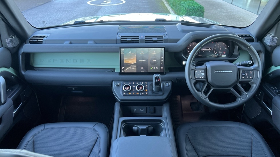 Used Land Rover Defender 2023 for sale - 76873817: Photo 9