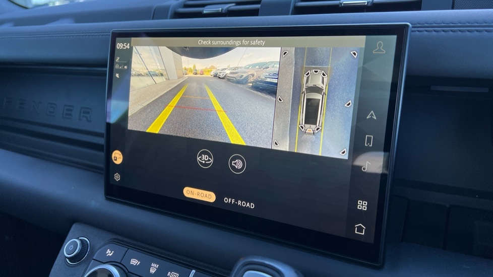 Used Land Rover Defender 2023 for sale - 77057908: Photo 12