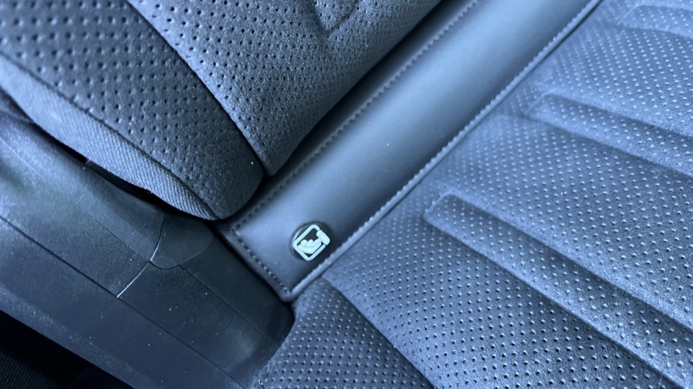 Used Land Rover Defender 2023 for sale - 77057908: Photo 53