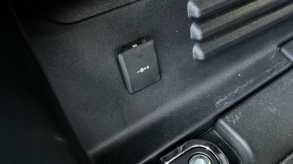 Used Land Rover Defender 2023 for sale - 75692038: Photo 55
