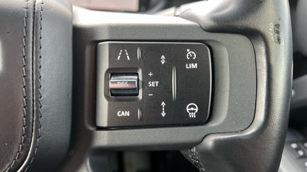 Used Land Rover Defender 2023 for sale - 76575083: Photo 35