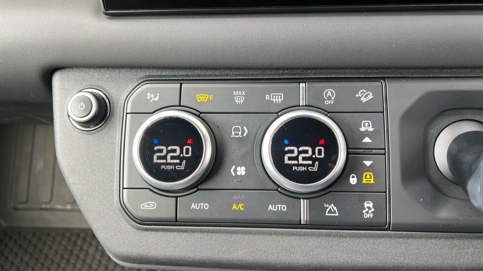 Used Land Rover Defender 2023 for sale - 76575083: Photo 39