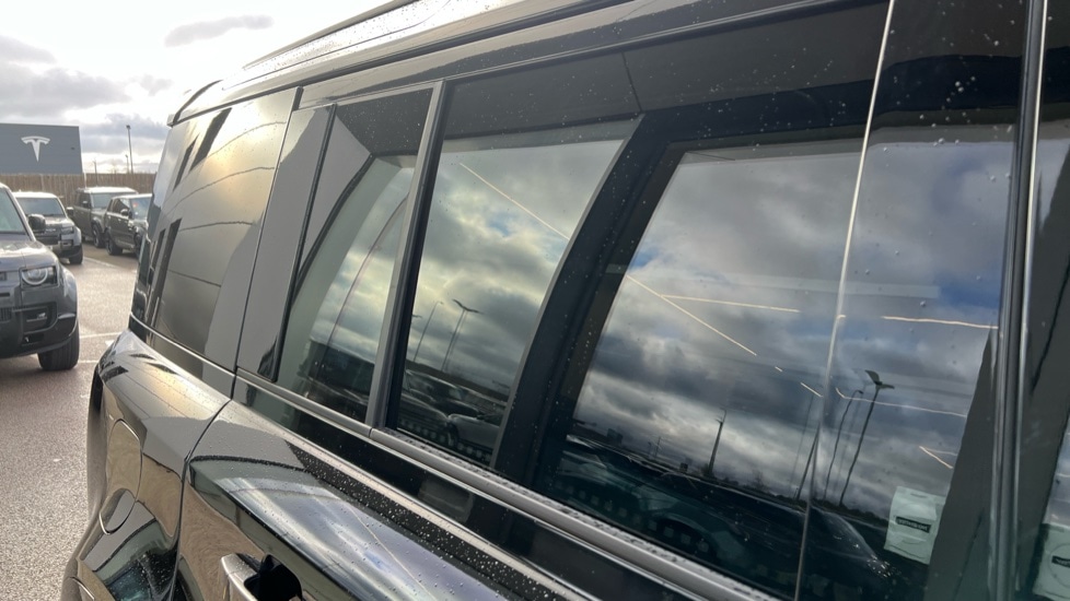 Used Land Rover Defender 2023 for sale - 76575083: Photo 46