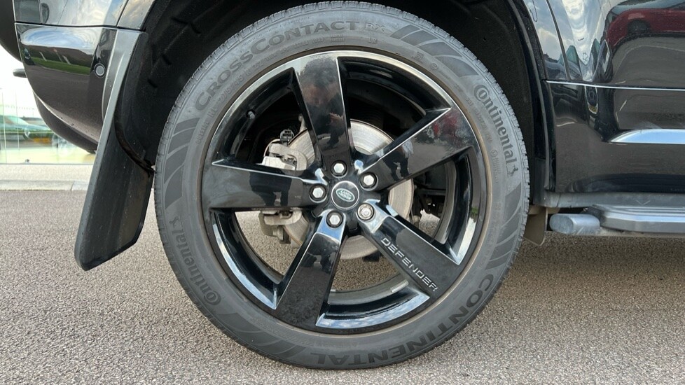 Used Land Rover Defender 2024 for sale - 76871543: Photo 31