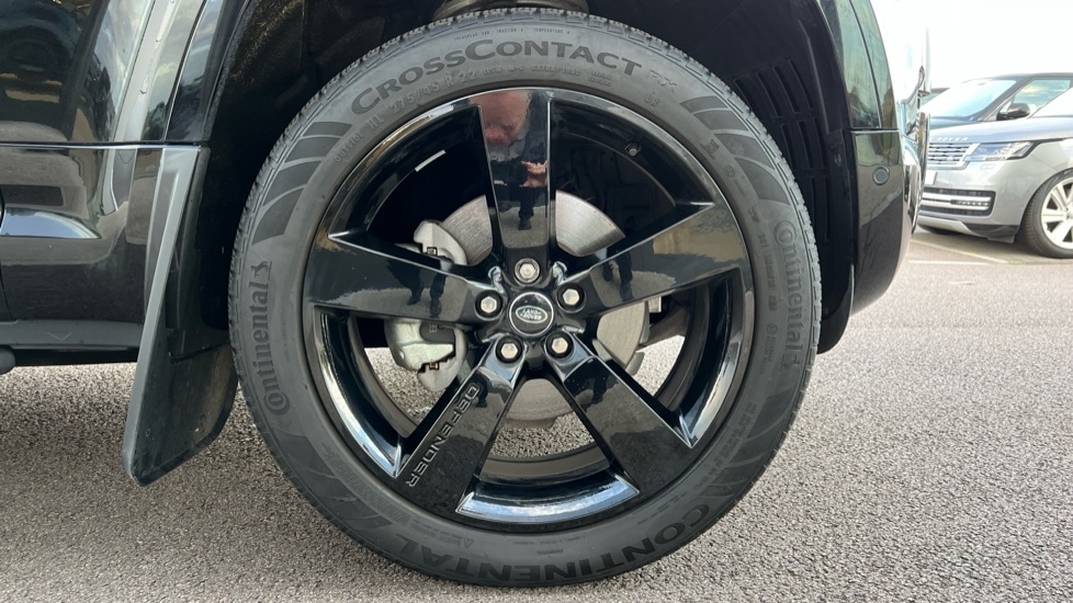 Used Land Rover Defender 2024 for sale - 76871543: Photo 8