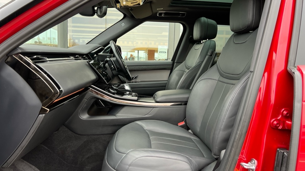 Used Land Rover Range Rover Sport 2022 for sale - 76552447: Photo 3