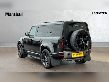 Used Land Rover Defender 2024 for sale - 76966787: Photo