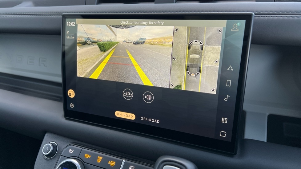 Used Land Rover Defender 2024 for sale - 76937533: Photo 12