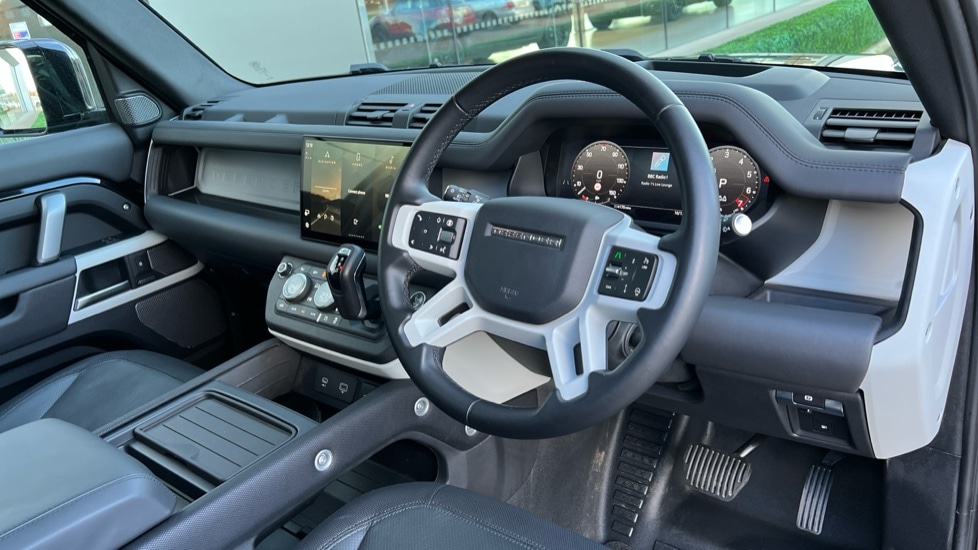 Used Land Rover Defender 2024 for sale - 76937533: Photo 28