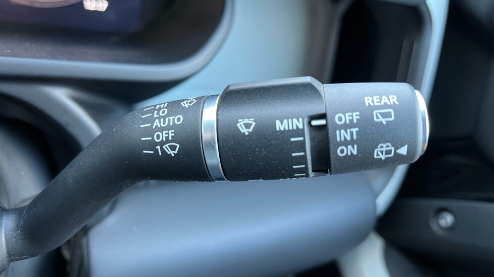 Used Land Rover Defender 2024 for sale - 76937533: Photo 39