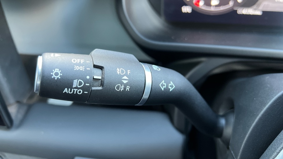 Used Land Rover Defender 2024 for sale - 76937533: Photo 40