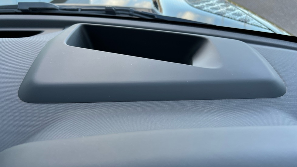 Used Land Rover Defender 2024 for sale - 76937533: Photo 41