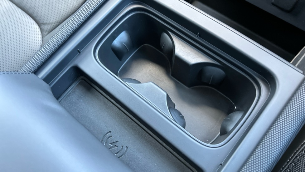 Used Land Rover Defender 2024 for sale - 76937533: Photo 49