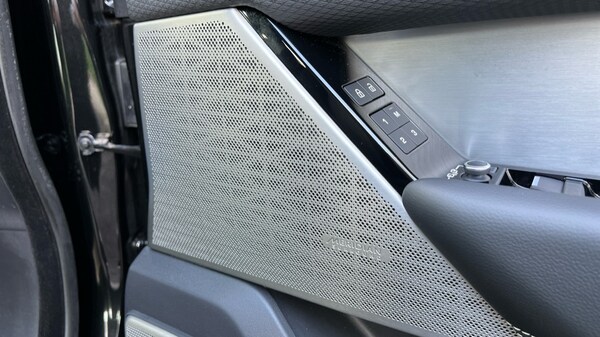 Used Land Rover Range Rover Velar 2021 for sale - 76203689: Photo 35