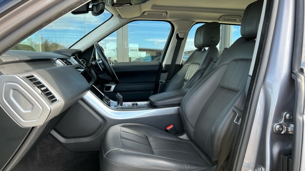 Used Land Rover Range Rover Sport 2022 for sale - 76007787: Photo 3