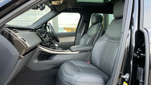Used Land Rover Range Rover Sport 2023 for sale - 76140054: Photo 3