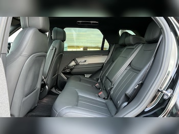 Used Land Rover Range Rover Sport 2023 for sale - 76140054: Photo 4