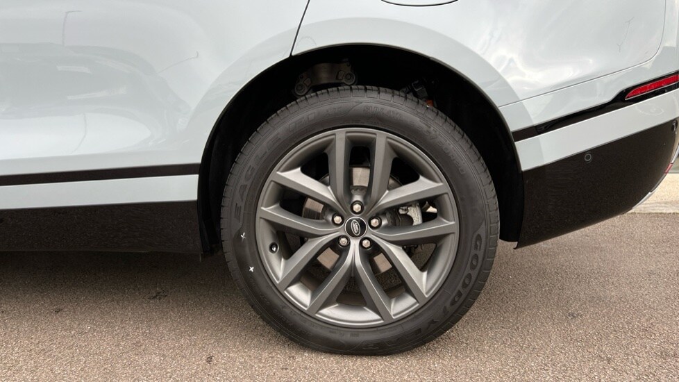 Used Land Rover Range Rover Velar 2025 for sale - 76874084: Photo 32