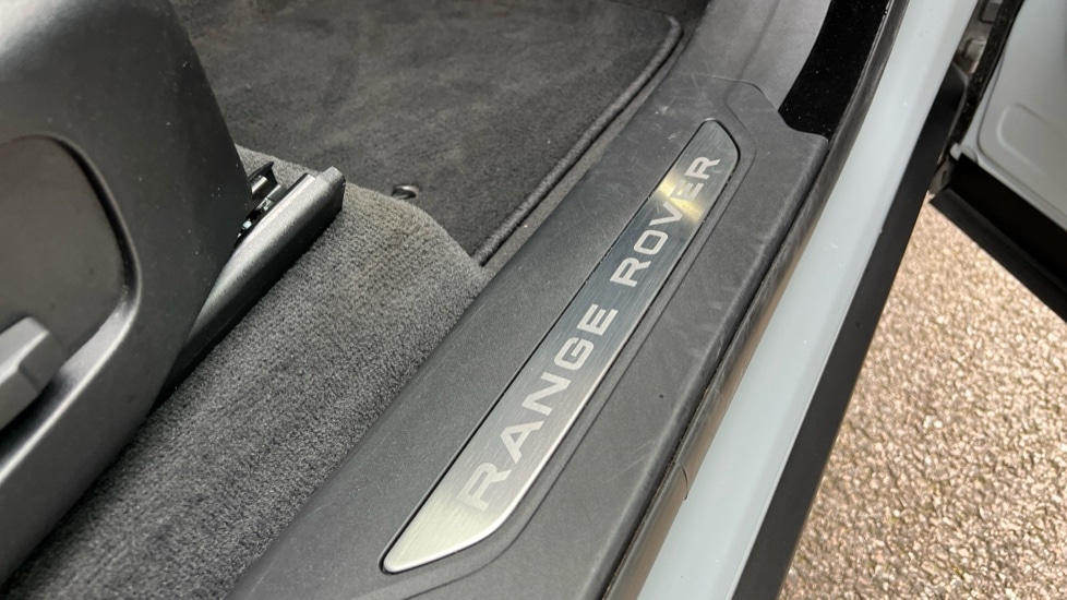 Used Land Rover Range Rover Velar 2025 for sale - 76874084: Photo 35