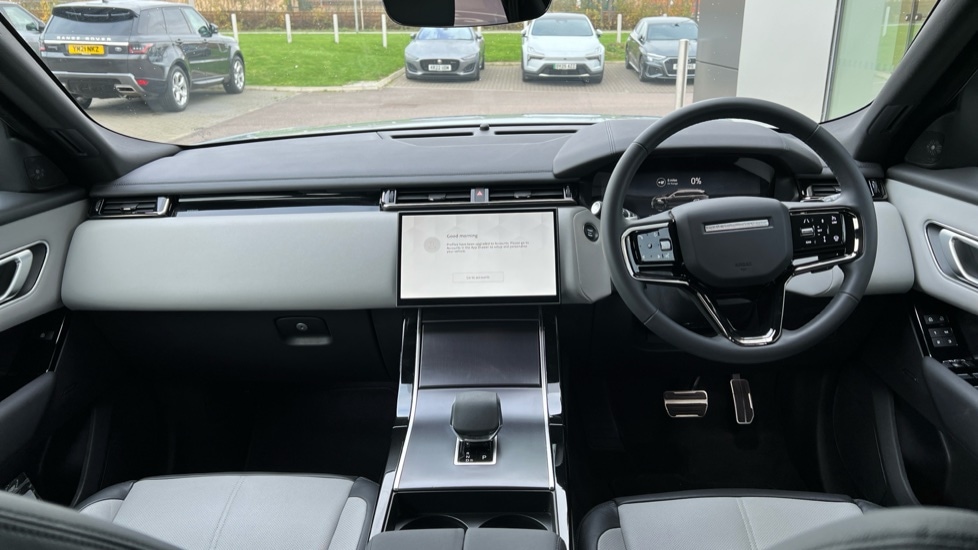 Used Land Rover Range Rover Velar 2025 for sale - 76874084: Photo 9