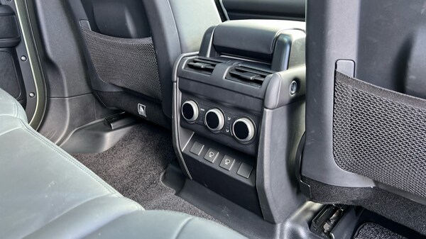 Used Land Rover Defender 2025 for sale - 76025349: Photo 18