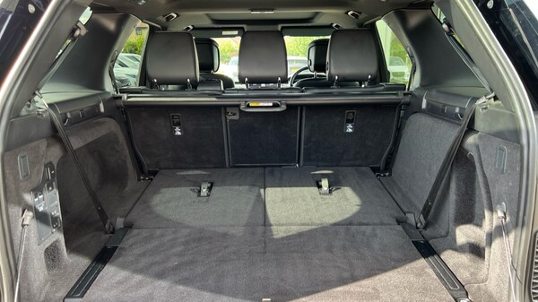 Used Land Rover Discovery 2022 for sale - 76191033: Photo 10