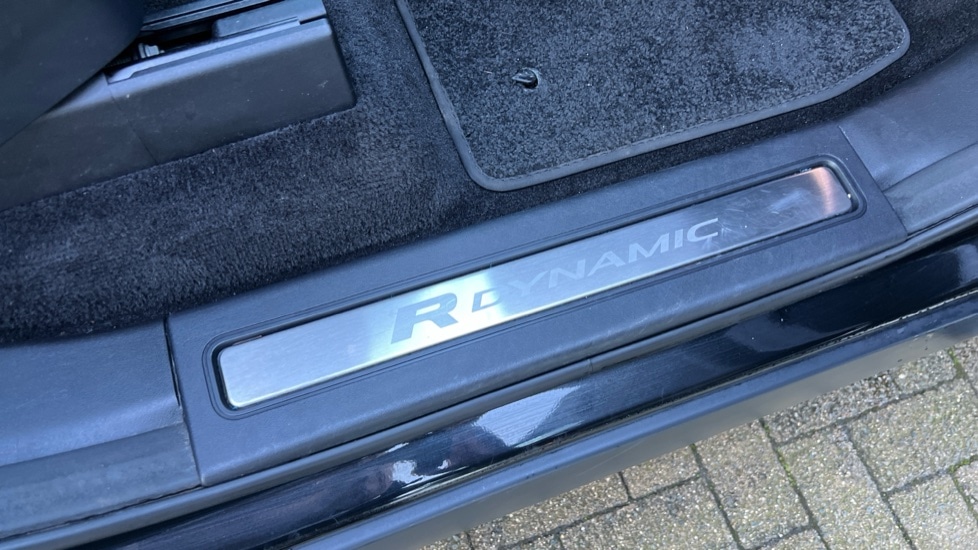 Used Land Rover Discovery 2021 for sale - 76901334: Photo 24